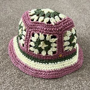 TORY BURCH crochet bucket hat
